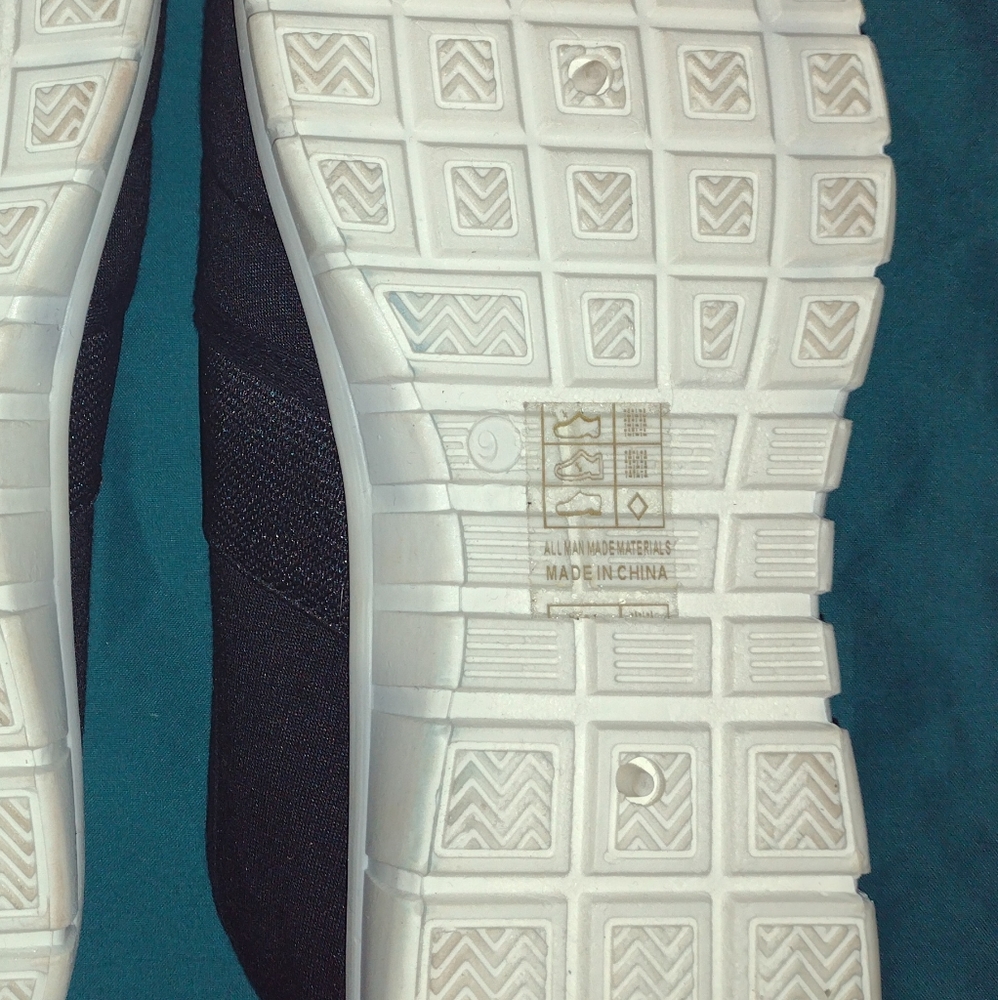 NWOT Take a Walk Women's Black Stretch Slip On Athletic Shoes with White Soles - Picture 15 of 15